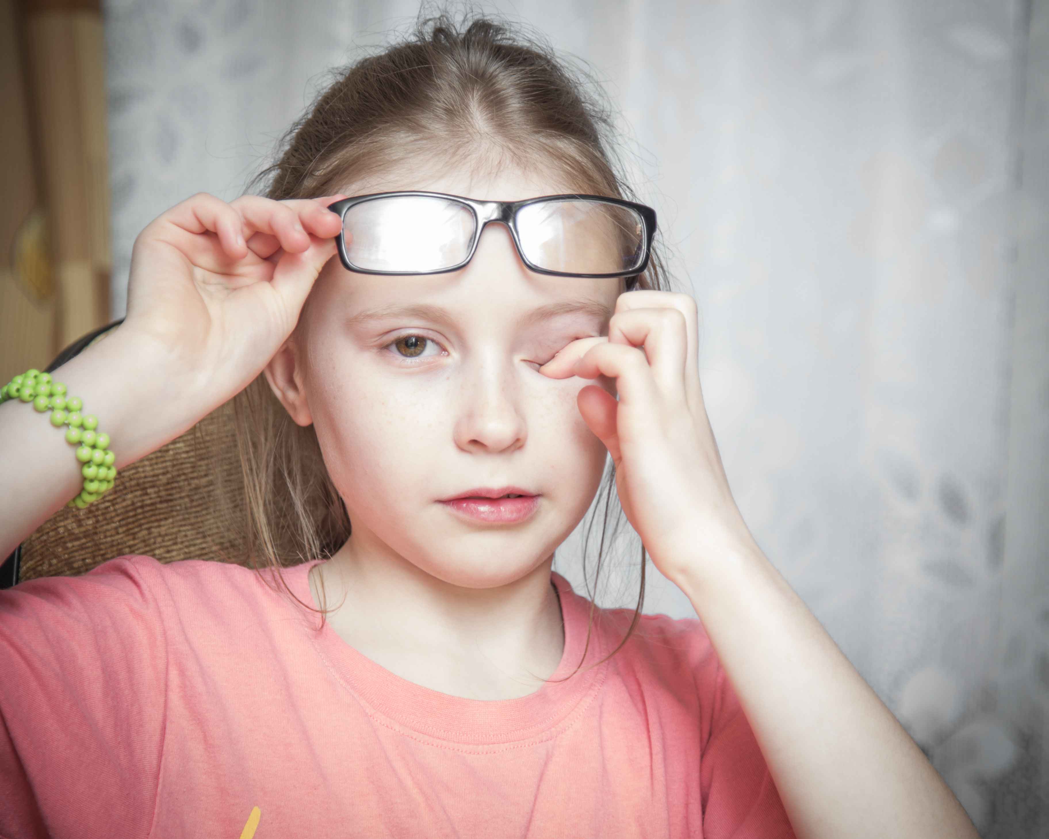 叶黄素真的可以提升孩子视力吗(5大法宝让孩子防止近视)