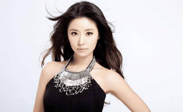 这样的行径让很多网友直接把林心如三个字拉入了黑名单,就算后来她为