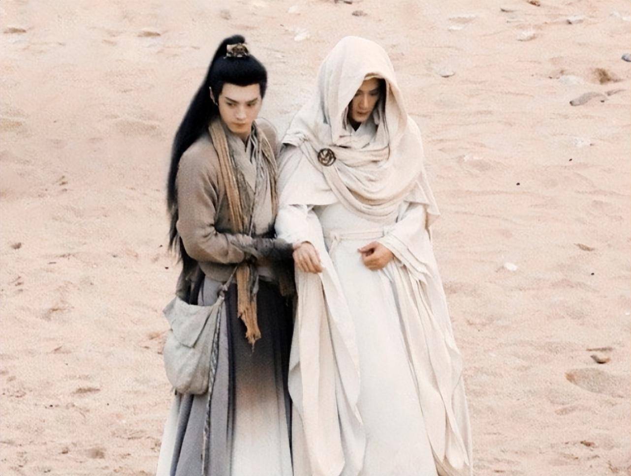 《皓衣行》完整大婚路透曝光,网友:这是能播的吗?_罗云_陈飞宇_片段