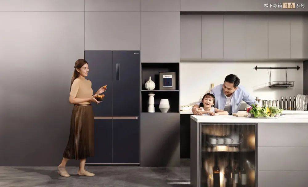 松下冰箱纤尚系列首发,以小体积大容量多商品群满足不同需求-家电圈官网