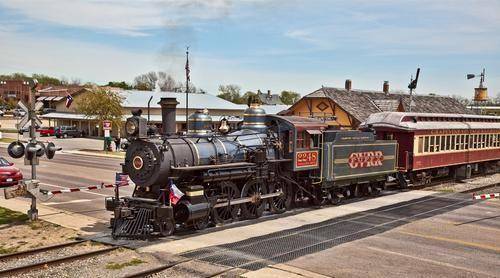 美国曾经的蒸汽火车1828年,美国的第1条铁路巴尔地摩至俄亥俄铁路开始