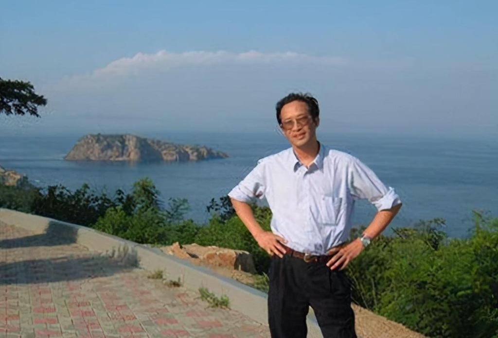 2002年,陈章良成为了中国农业大学的校长,在农大当校长期间,陈章良的