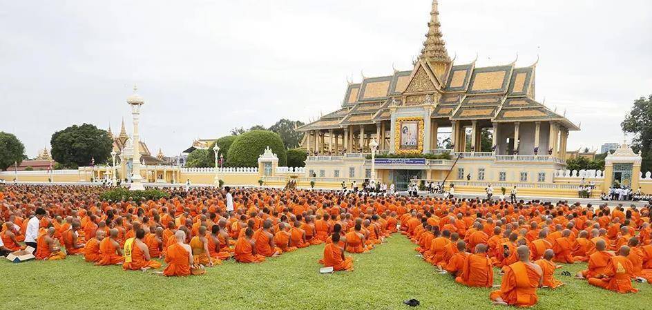 全民信佛的柬埔寨，为何成了令人绝望的黄赌毒“地狱”？