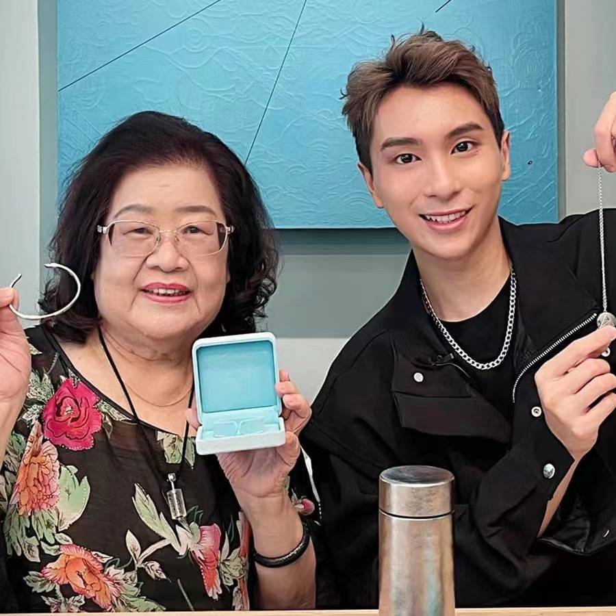 影视导演开拍贺岁电影为媒体人管雪梅量身定做角色_娱乐_合作_郭蕙雯