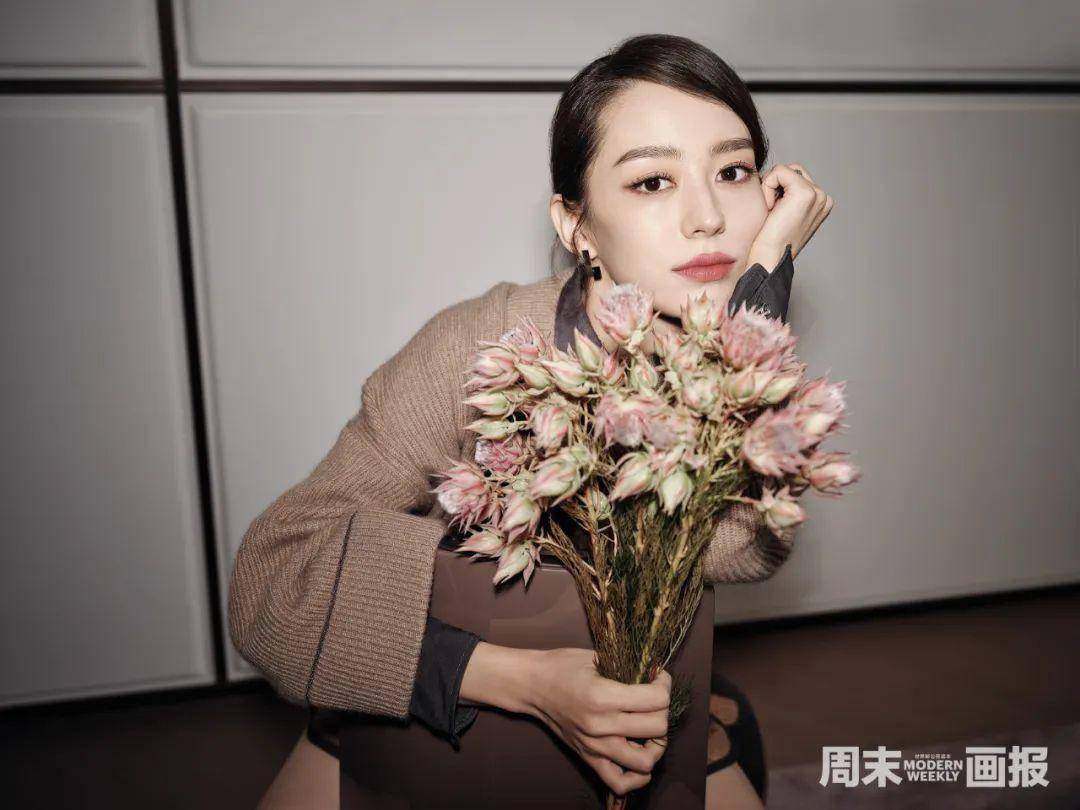吉娜·爱丽丝:仿佛若有光