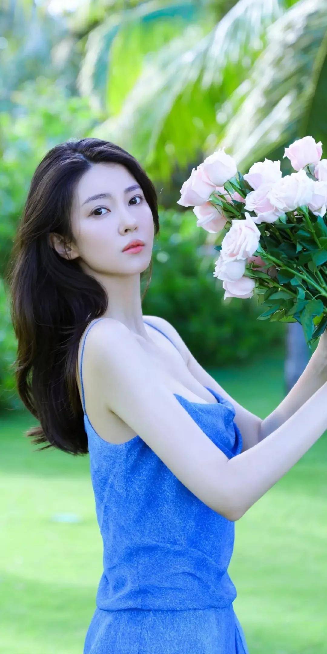 钟鹿纯_车展_美女