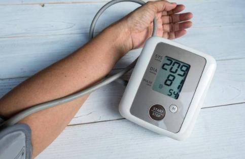 2022“新血压标准”已公布，或不再是120/80mmHg，血压高的自测