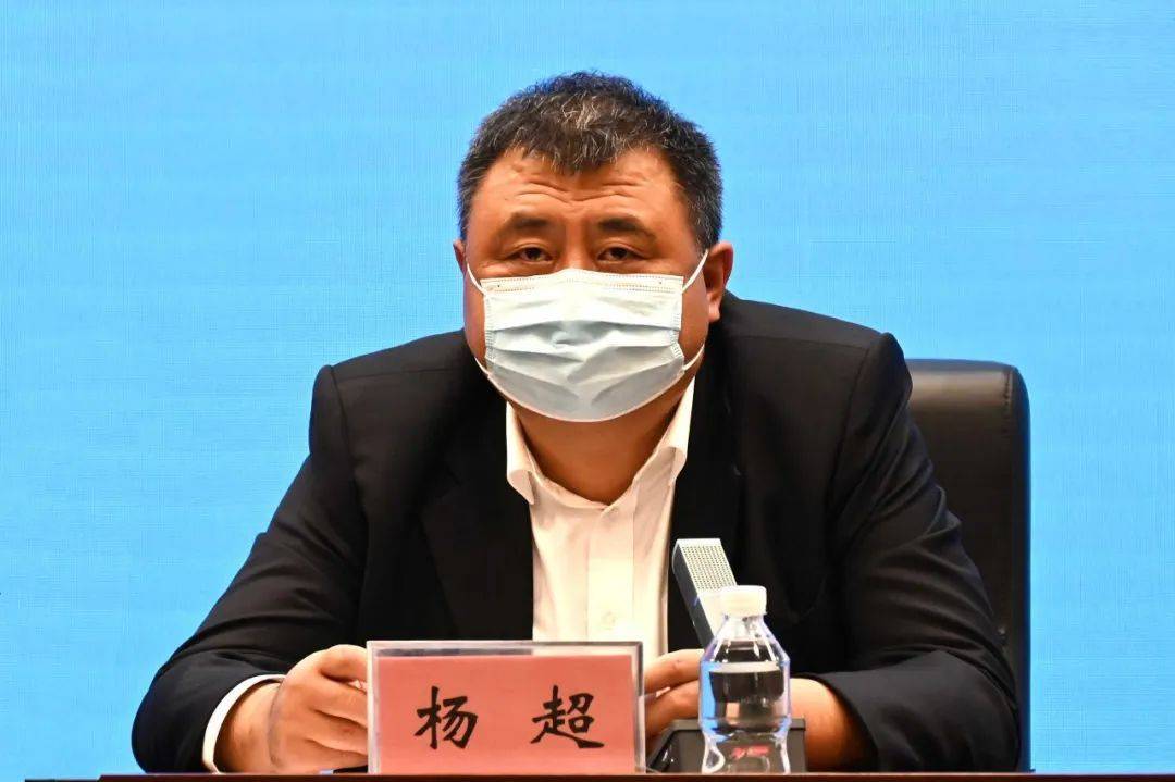 据哈尔滨市卫健委副主任杨超介绍,9月24日0时至17时,哈尔滨市新增本土