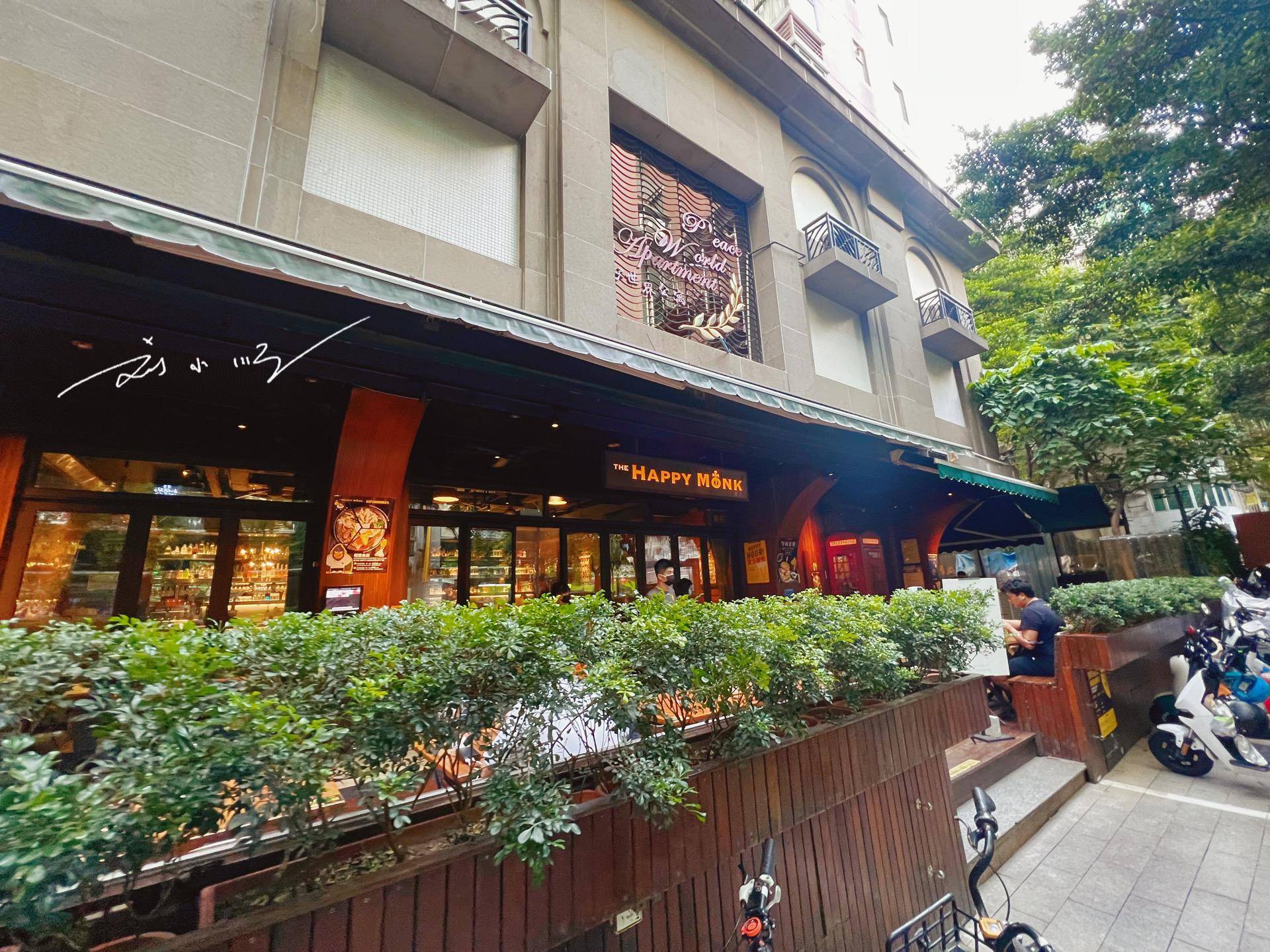 广州著名的西餐厅，就在“淘金”地铁站附近，据说很受外国人喜欢