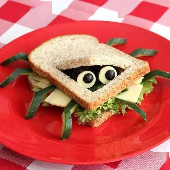 创意三明治早餐~变着花样做早餐,孩子超爱吃!_镂空_造型_面包