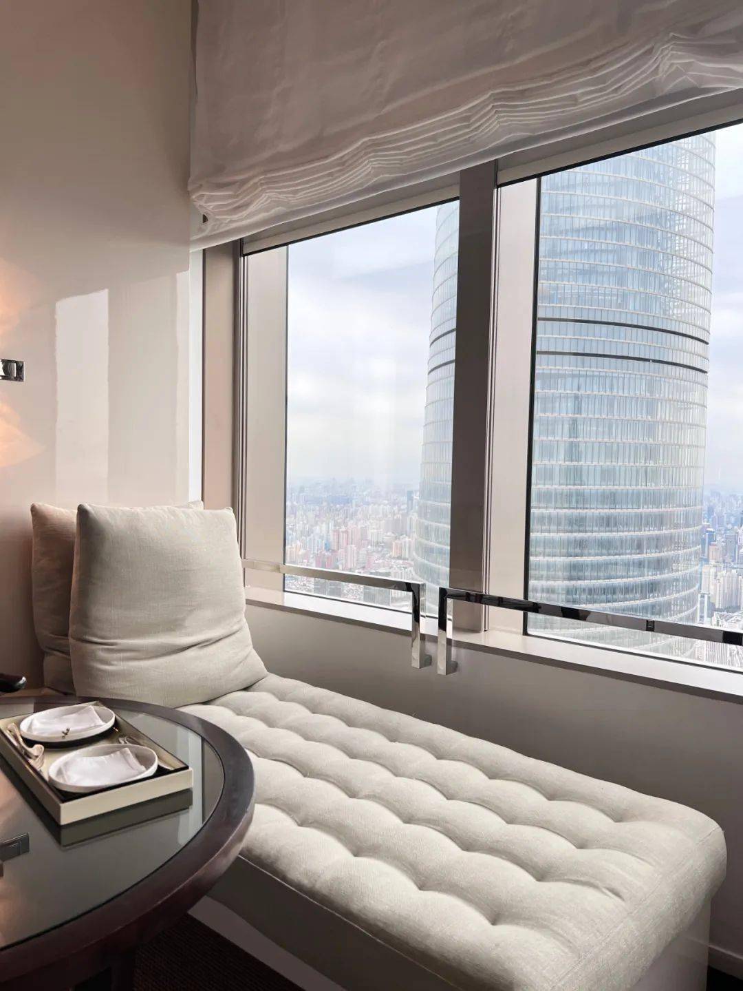 为囿于日常的你,开一扇哆啦a梦的任意「窗」_城市_柏悦_青岛