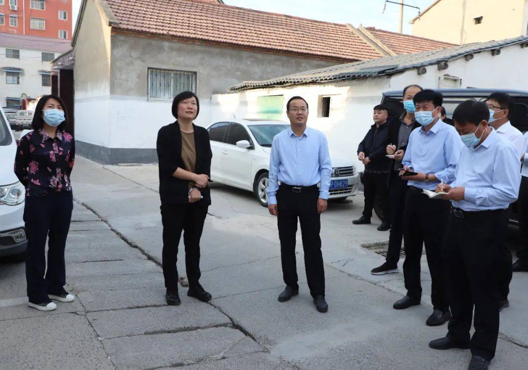 张建党一行先后到康乐路农贸市场周边,农业农村局家属院,康乐家园等点