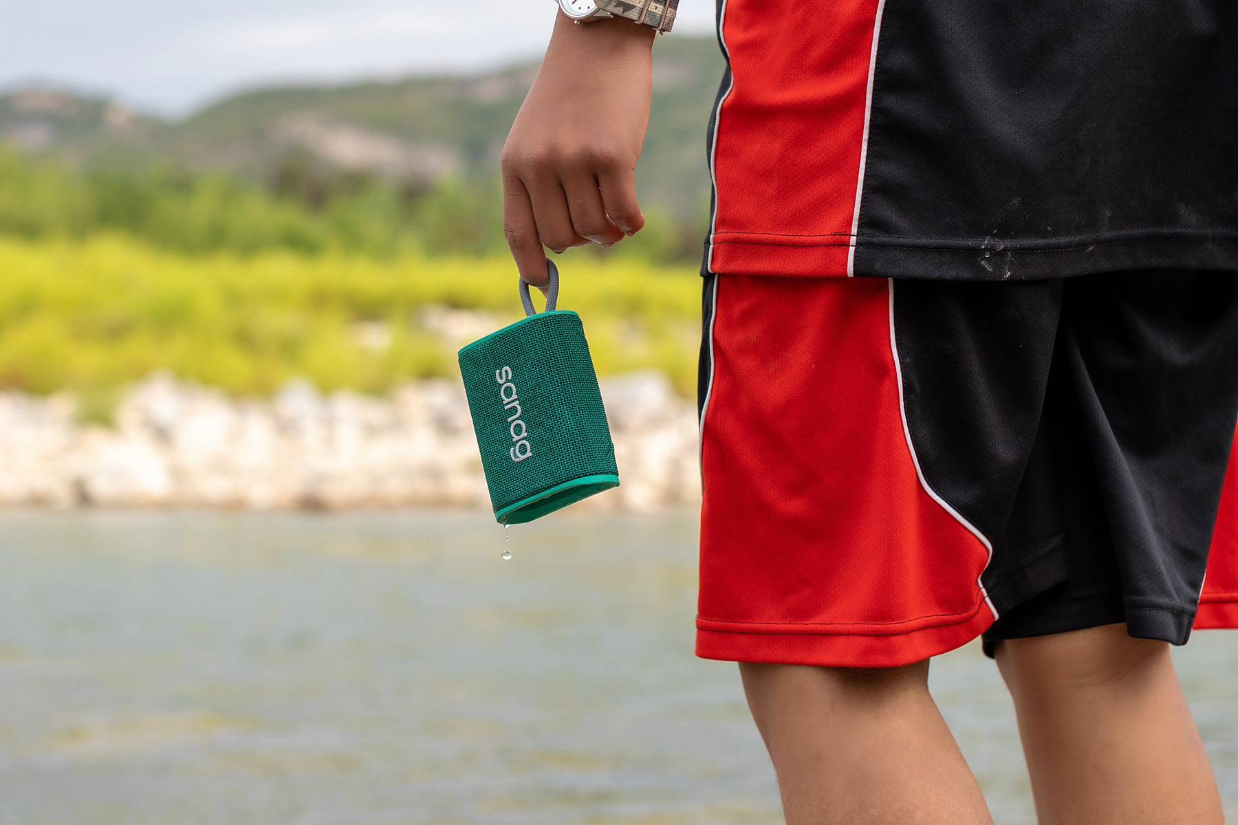 户外音箱怎么选?颜值、便携、音质、防水、续航哪个更重要?