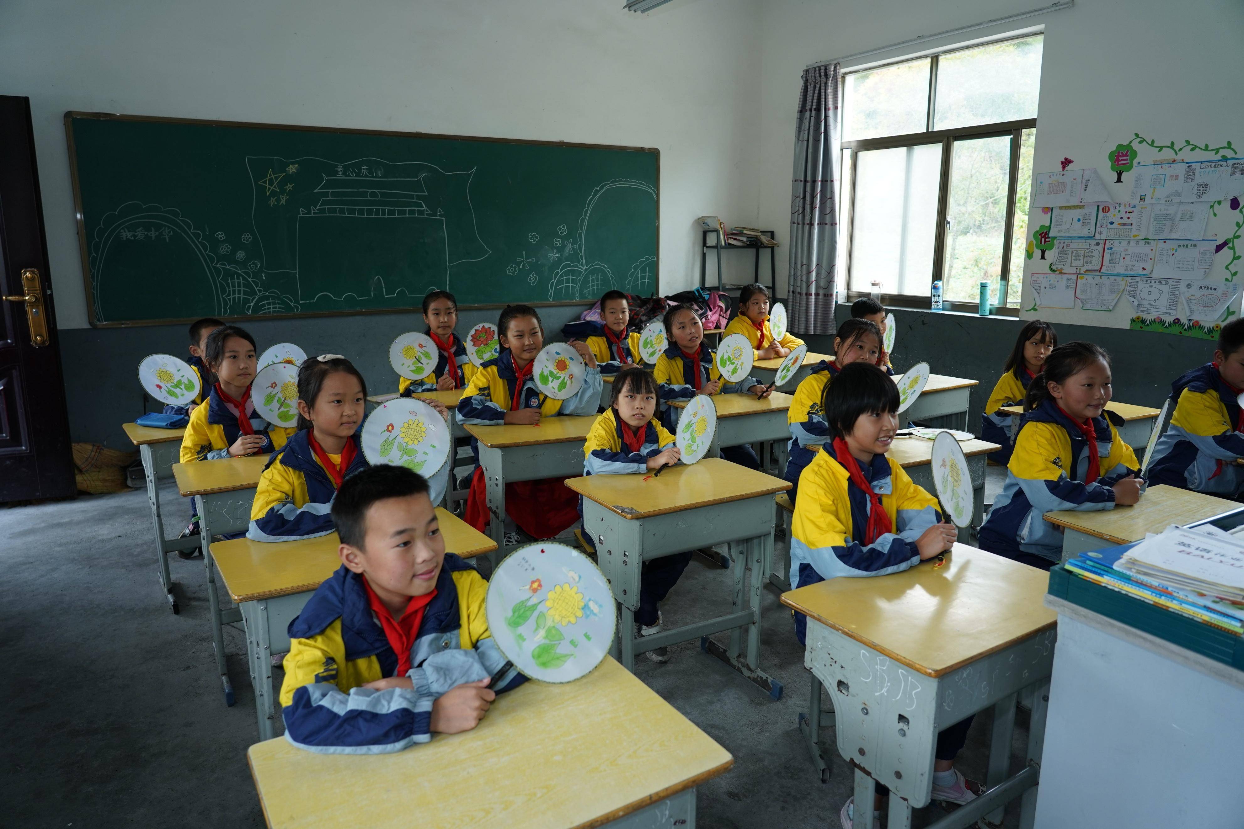 为爱起航丨“一起学习，希望同行”——平安养老险陕西分公司启动中国平安2022“快乐少年”支教行动！