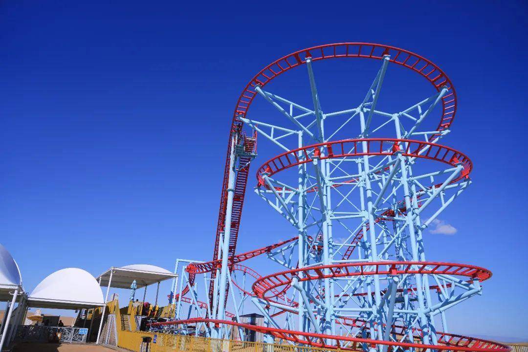 内蒙古鄂尔多斯响沙湾,沙漠中的世外桃源_莲花_度假_演出