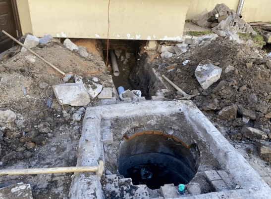 【我为群众办实事】马葫芦破损存隐患 污水外溢惹人烦麓岭社区积极