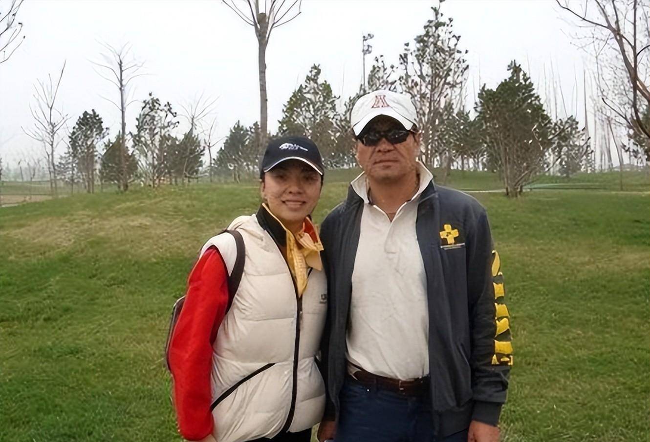 老戏骨尤勇:一生重情重义,晚年改名自嘲,59岁无子不负沈蓉_父母