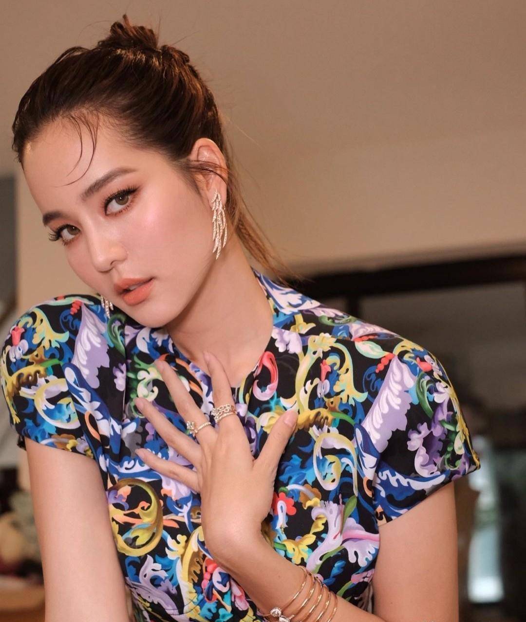 泰星bow在泪水中公开与mik分手细节:他总是说他累了,分手更好些_节目