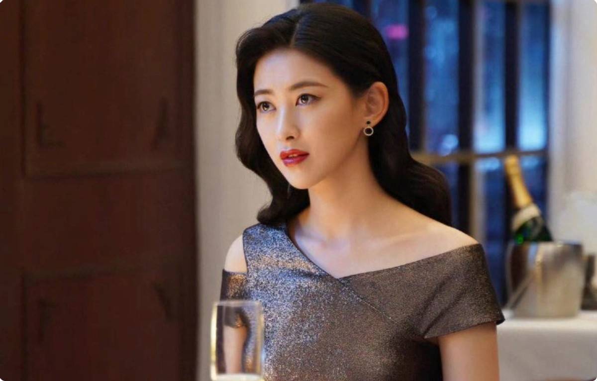 这三位演员可以说是影视剧中的老熟人了,尤其是田雨和珠珠经常出现在