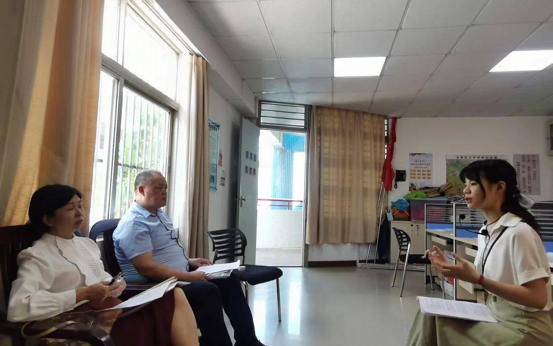 龙湖区教师发展中心到外砂蓬中华侨小学开展教学调研!_活动_进行_学科