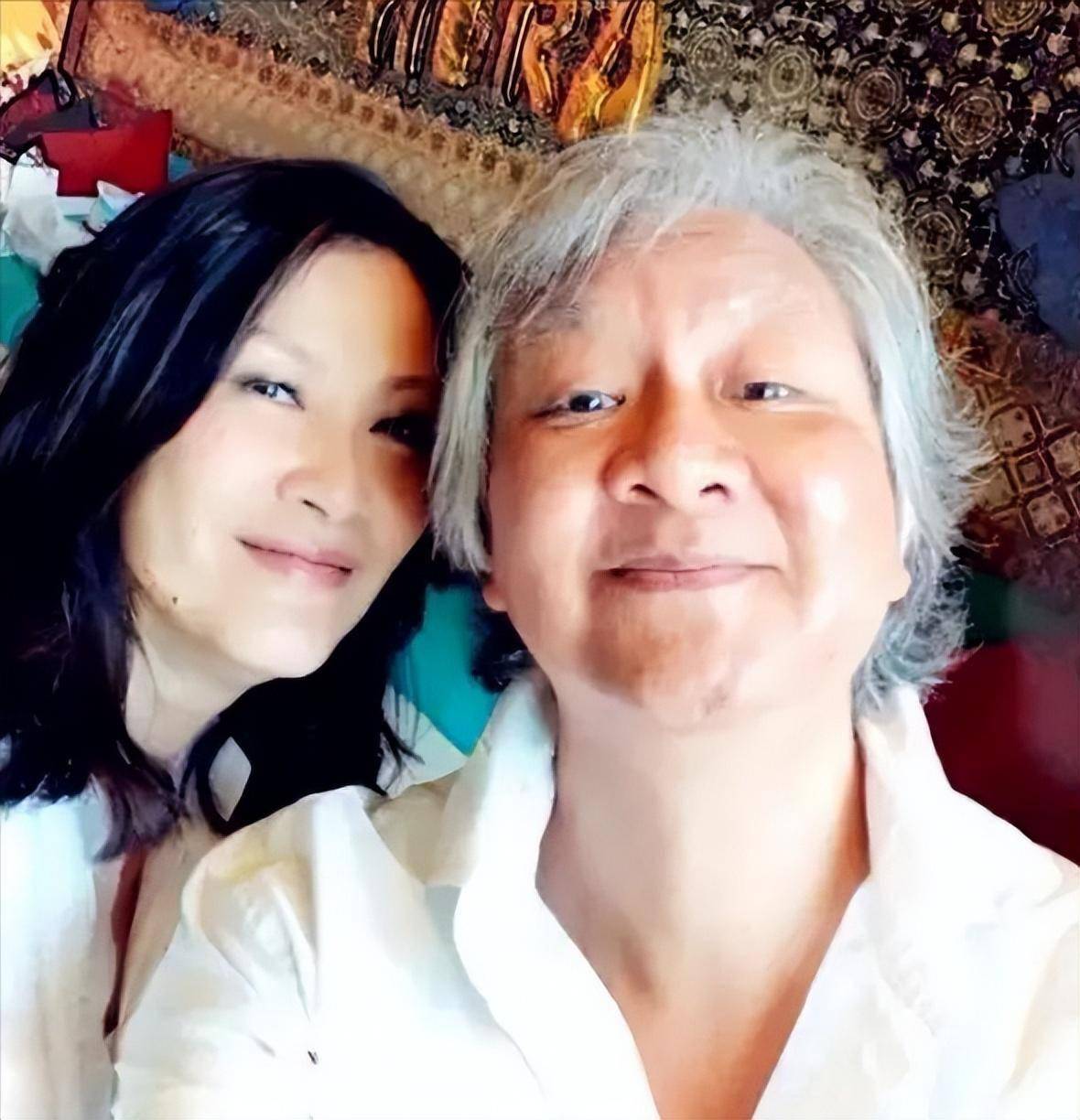 陈慧珊:2段婚姻,36岁才做妈妈,丈夫破产,41岁转行当老师_钟伟明