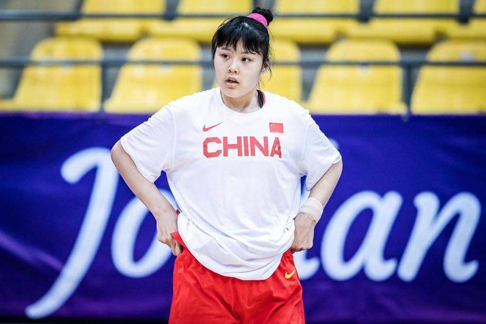李月汝16 11黄思静18分,14失误决赛4连败_中国队_双方_命中