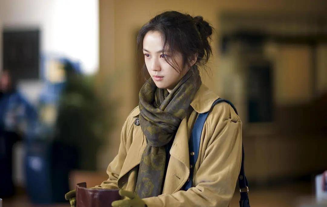 出道20年不温不火,相貌平平的"王老师"凭什么吸引汤唯?