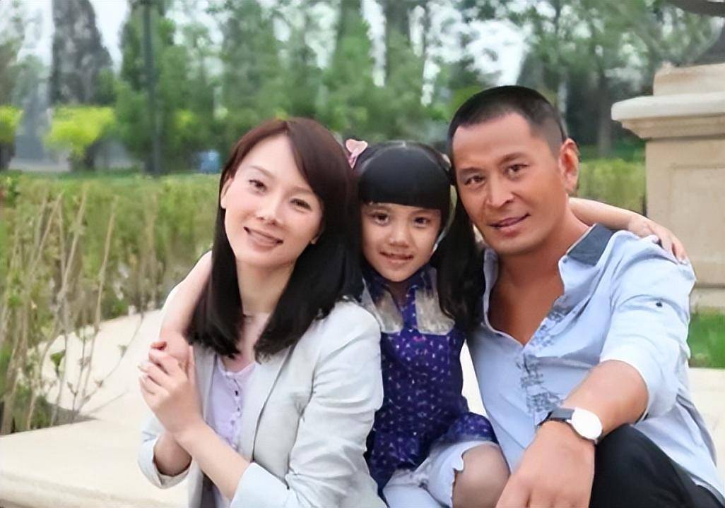 著名演员王亚楠:歪打正着走上演艺路,41岁做父亲_父母_高考_青岛