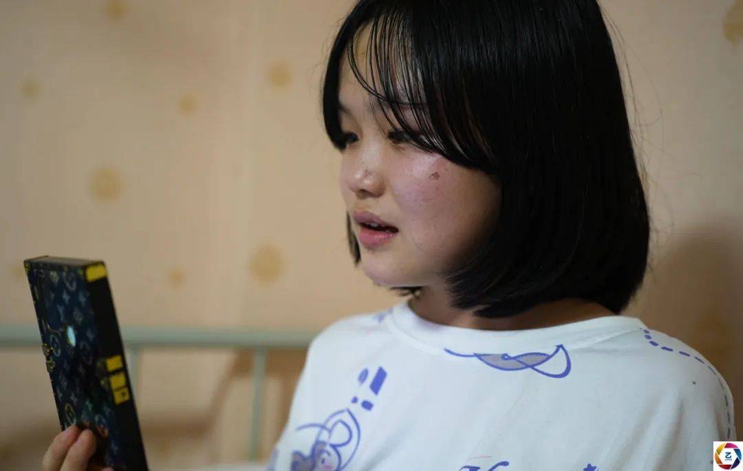 14岁少女 来自搜狐网