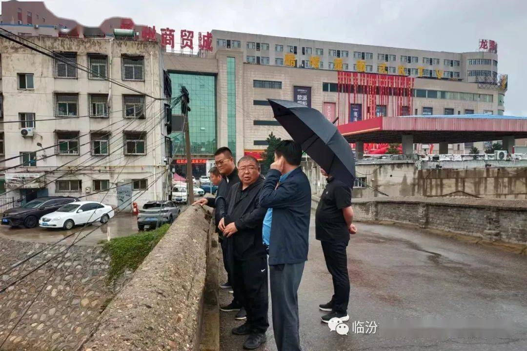 10月1日,霍州市人民政府党组成员,副市长胡文杰带领临汾市生态环境局