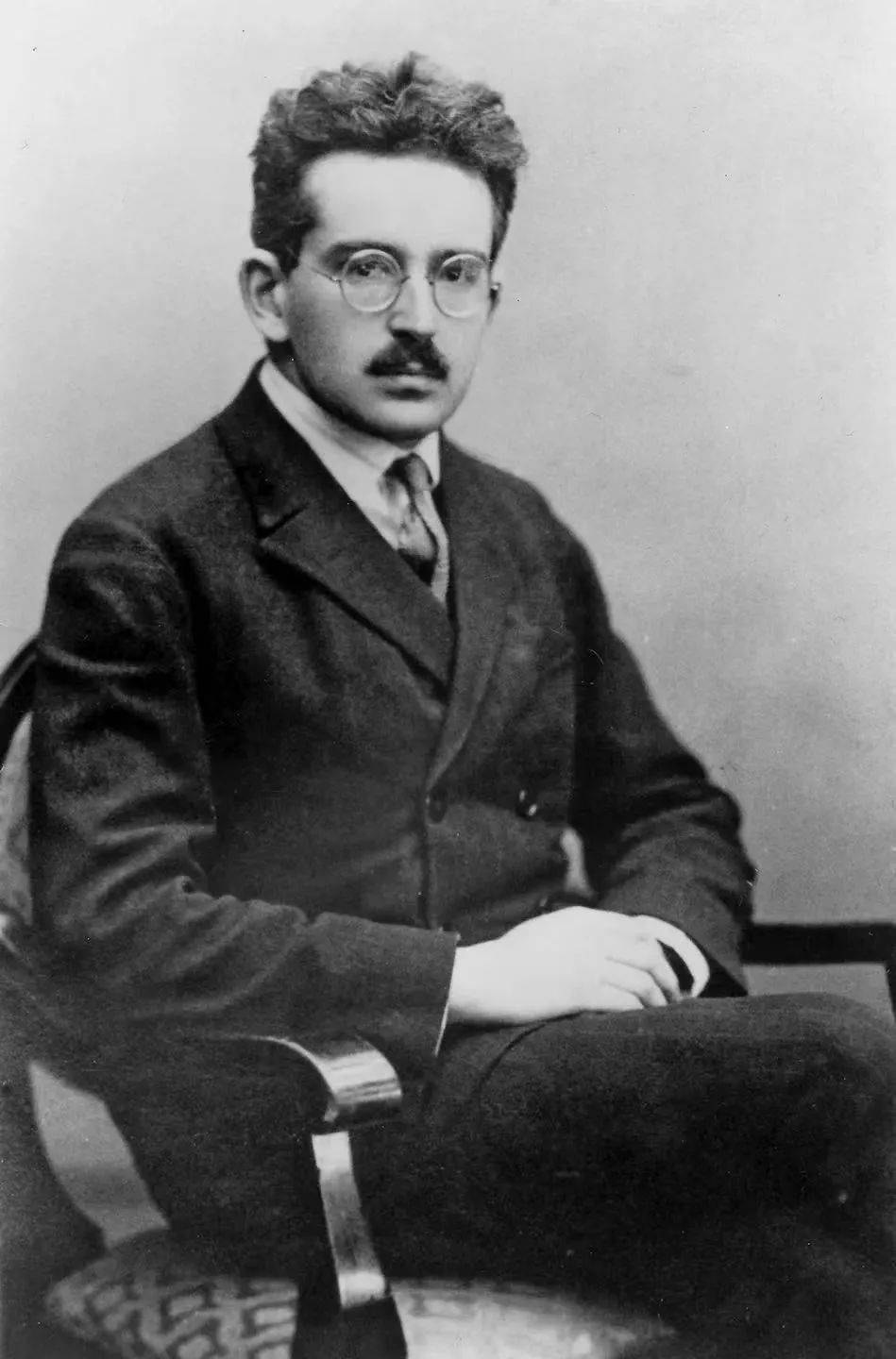 【单向历】10 月 3 日,宜旅拍_本雅明_摄影_光晕