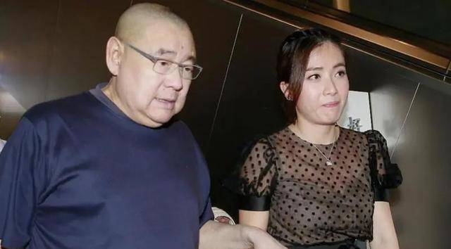 老戏骨做心脏病手术,香港富商刘銮雄立即长期资助,富商是他粉丝_黎