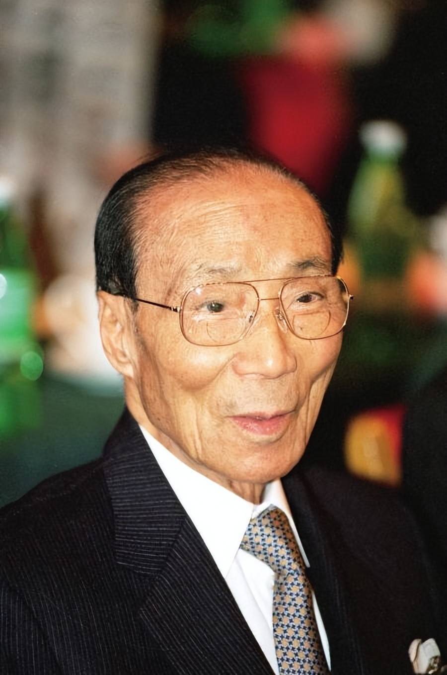 红颜,向华胜为她抛弃张敏,张玉珊不嫁豪门自成豪门_大佬_李润华_绯闻