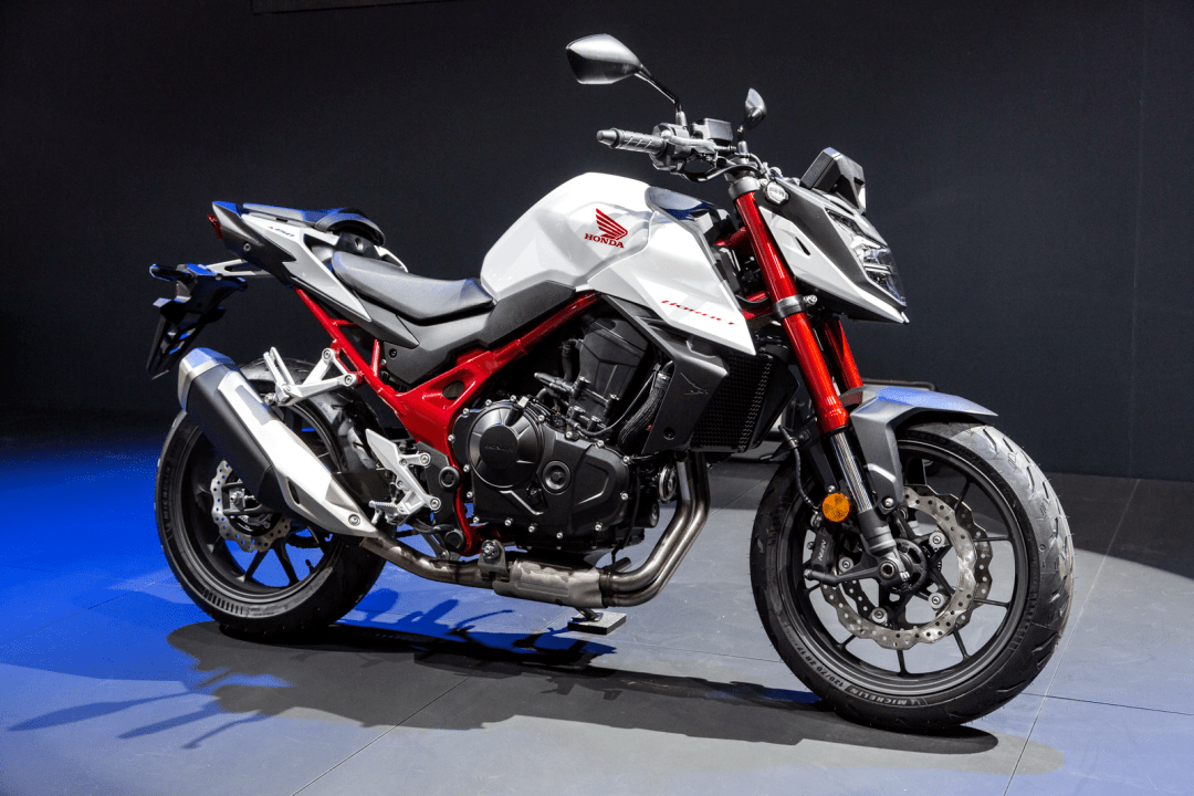 honda cb750 hornet 新黄蜂 户外特写_搜狐汽车_搜狐网