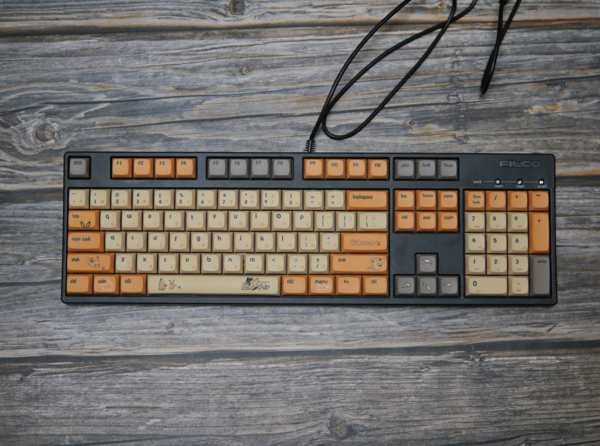 但是首先,国产也有凯华box轴这样的成熟轴体,寿命上完全不输cherry轴