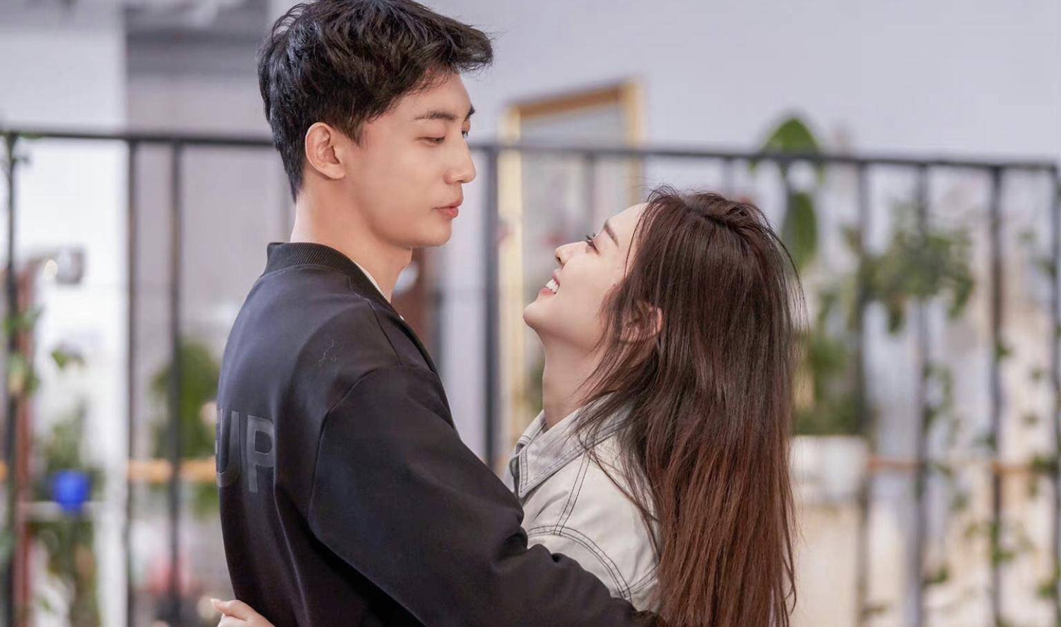 心动的信号5:芋圆cp保龄球约会,男三好深情,高甜场面惹人尖叫_张根源