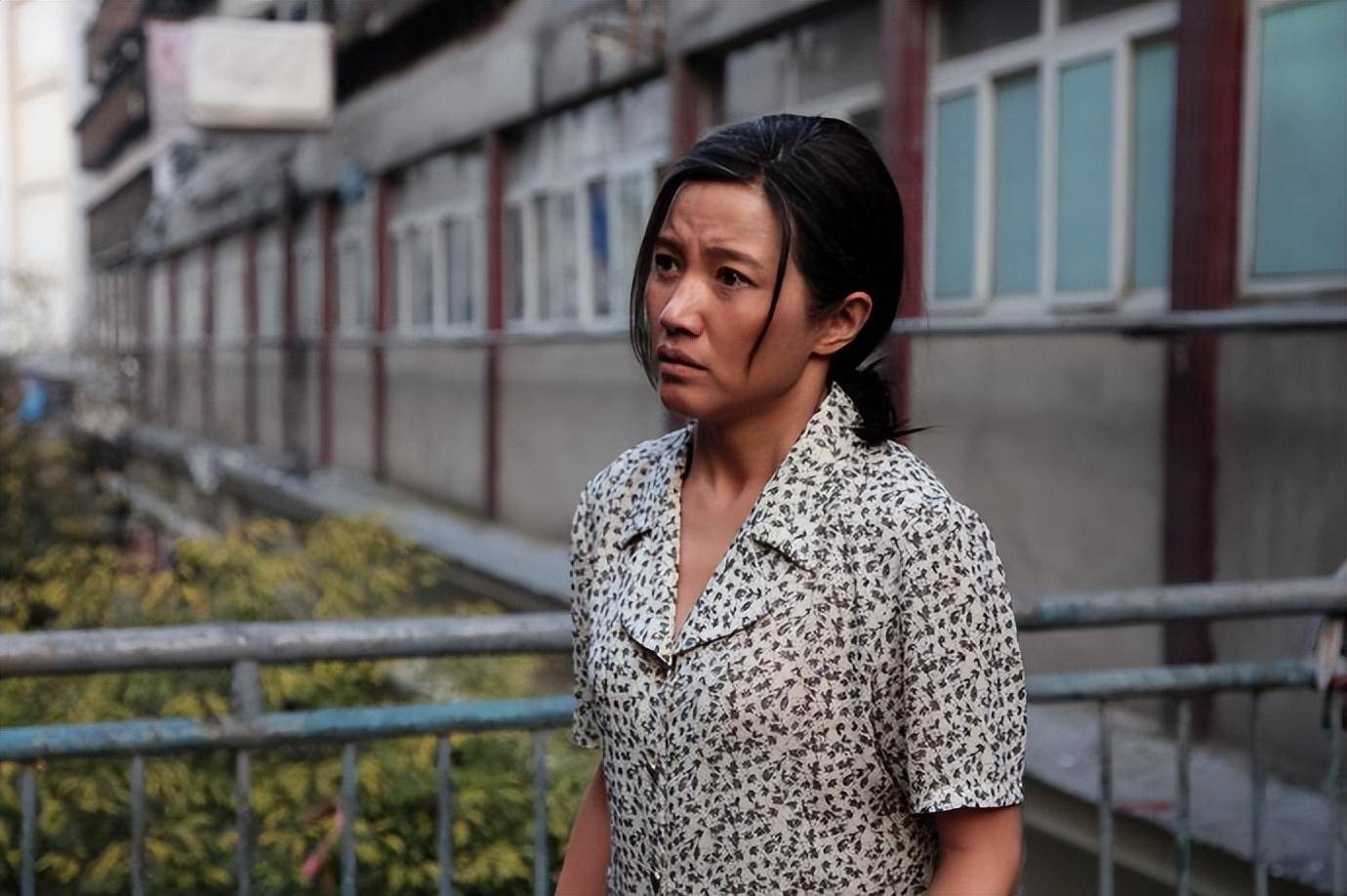 颜丙燕:照顾绝症母亲息影8年,八次夺得影后,49岁还未婚单身_妈妈_时候