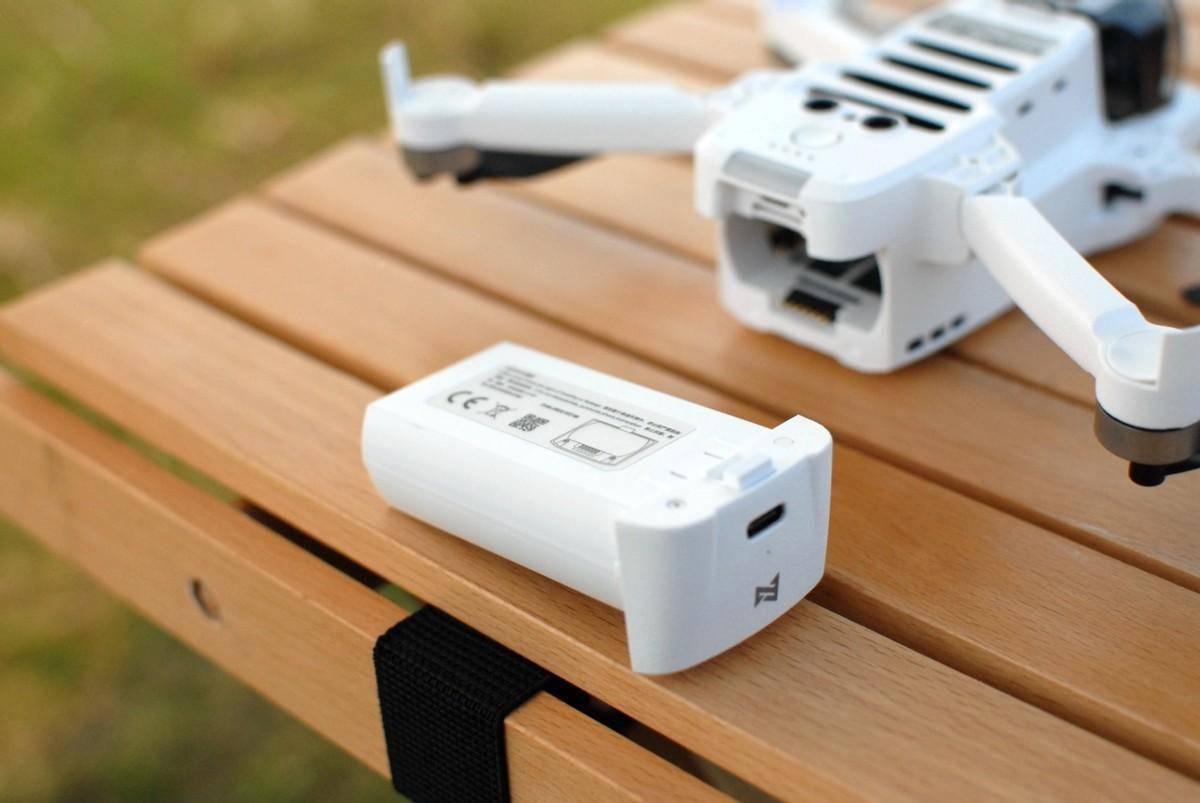 飞米x8迷你无人机体验:零基础也能轻松上手_操作_电池_电性能