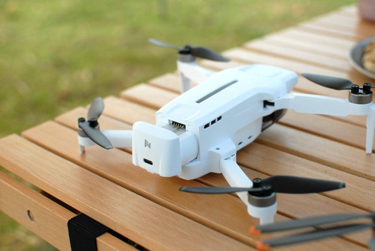 飞米x8迷你无人机体验:零基础也能轻松上手_操作_电池_电性能