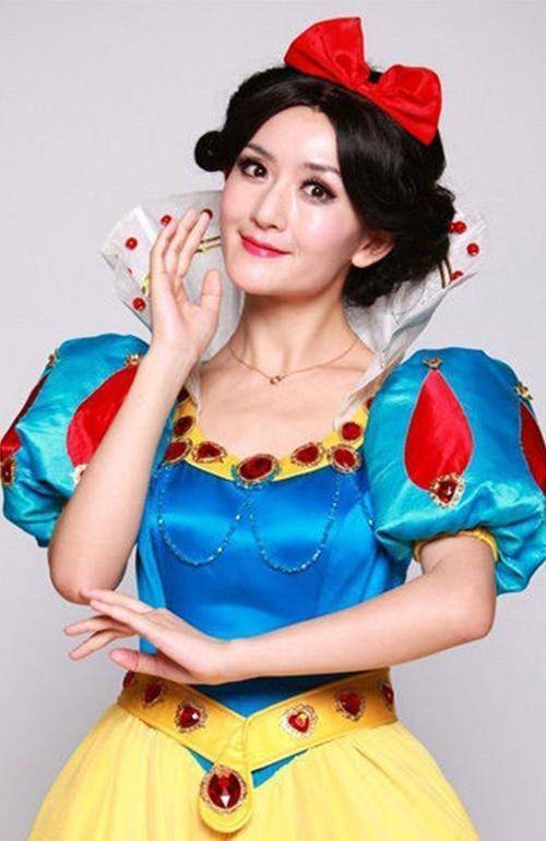 蒙娜丽莎图片来源于网络杰克船长图片来源于网络青城山下的白素贞好看