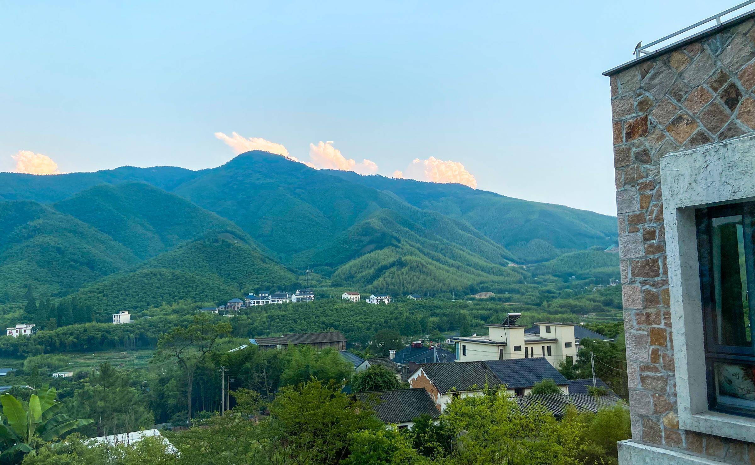 莫干山仙潭村景区图片