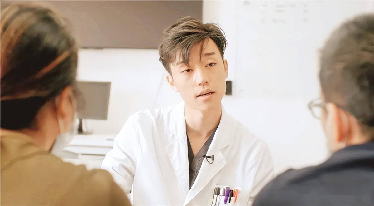 案例:医生徐晔:17岁上中山大学,25岁博士毕业,颜值高也有烦恼_人生_本