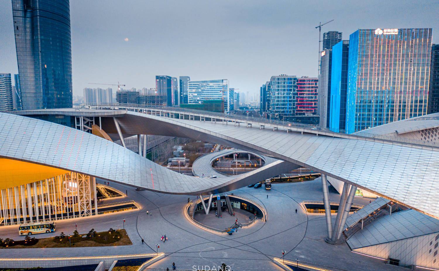 2020年吴江区gdp突破2000亿元_千年_文化_历史