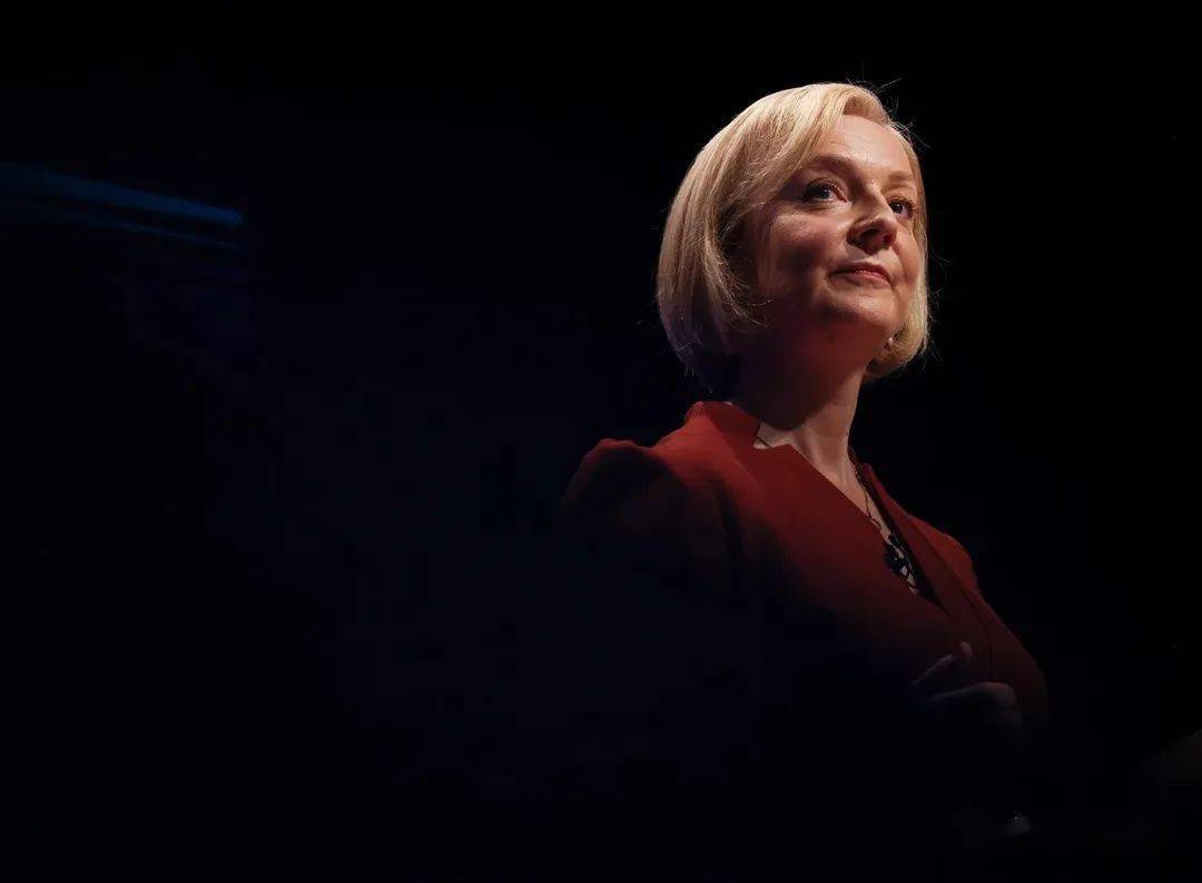 英镑持续下跌，兑人民币跌至7.89！英国央行将继续加息以抑制通胀..._搜狐网