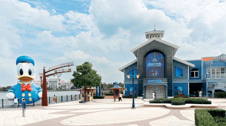 首座"超体空间 soreal vr"登陆中国上海!_音箱_光影_观众