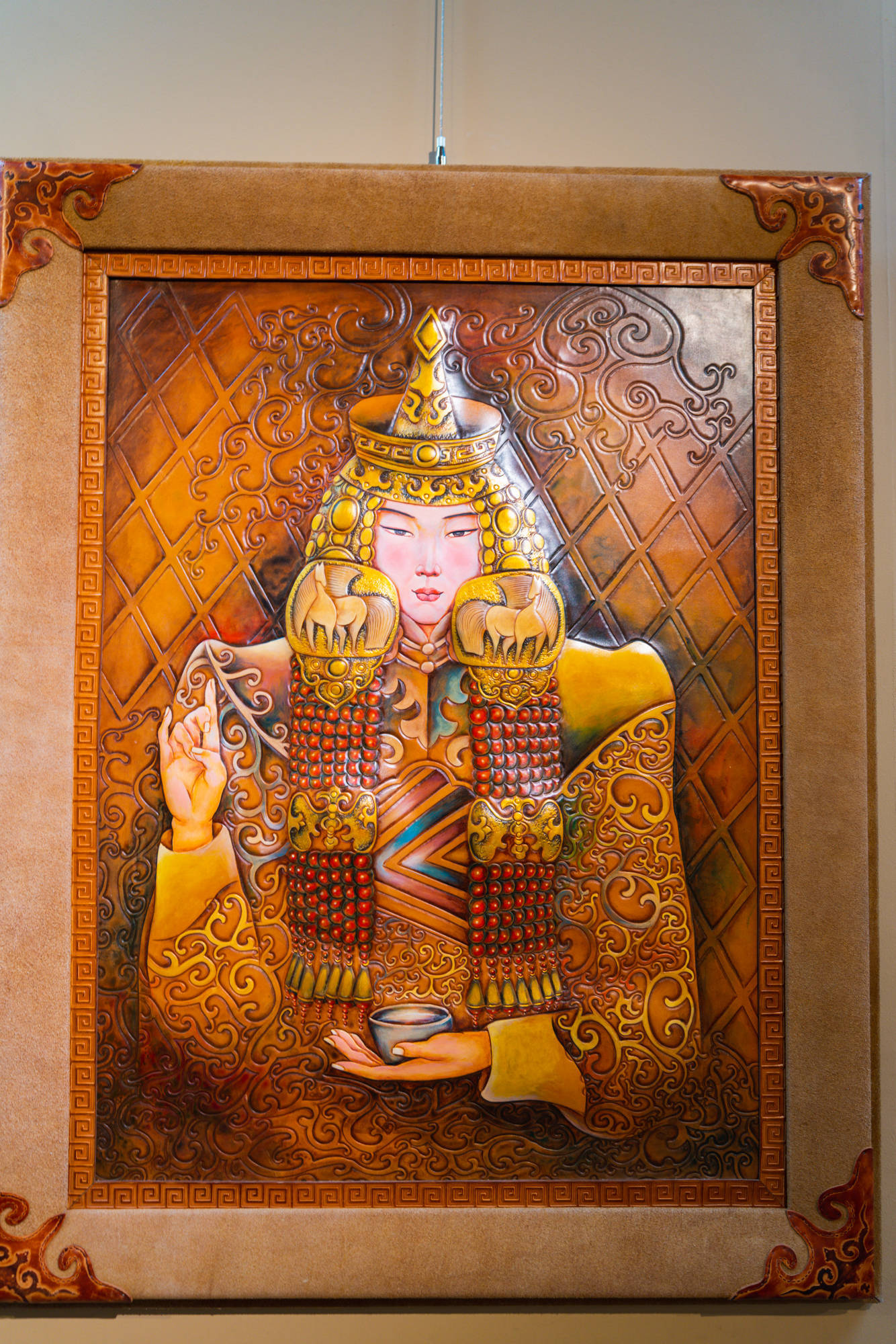 打卡千年塞外青城,探访昭君青冢,见证非遗蒙古族皮雕画的魅力_莫尼山