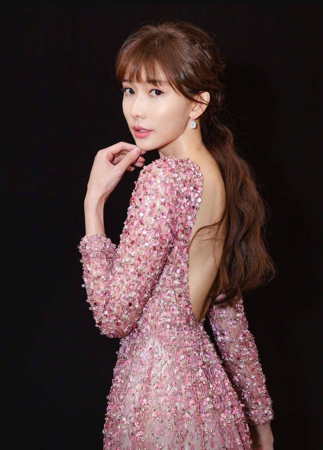 林志玲穿衣有多自信?