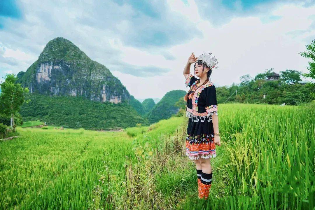 10月15~16号小桂林-英西峰林徒步,探索神秘千年瑶寨,观瑶族特色表演二