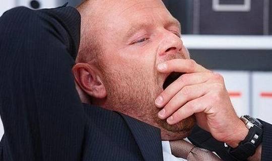 打哈欠下巴抽筋 来自搜狐网