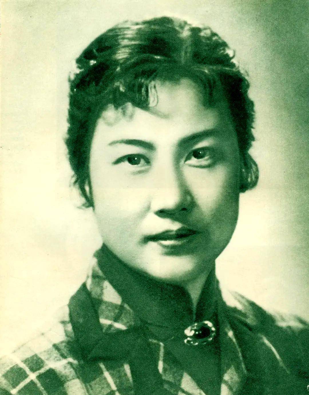 她与白杨秦怡齐名,是22大电影明星,三次婚姻却无子女,94岁仙逝_张瑞芳